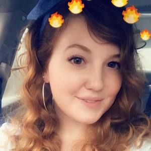 Meet your Posher, Caitlin